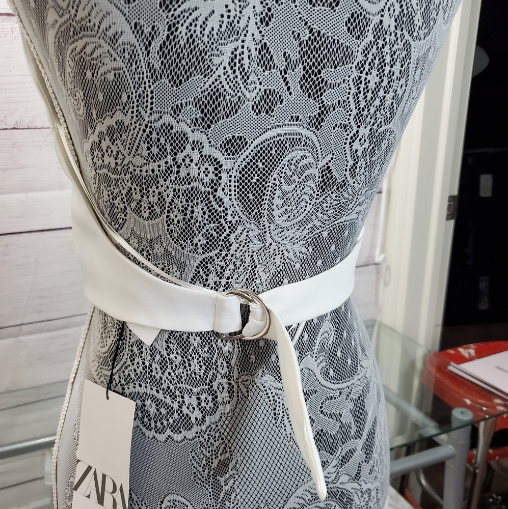 Zara Halter Top - Picture 3 of 3